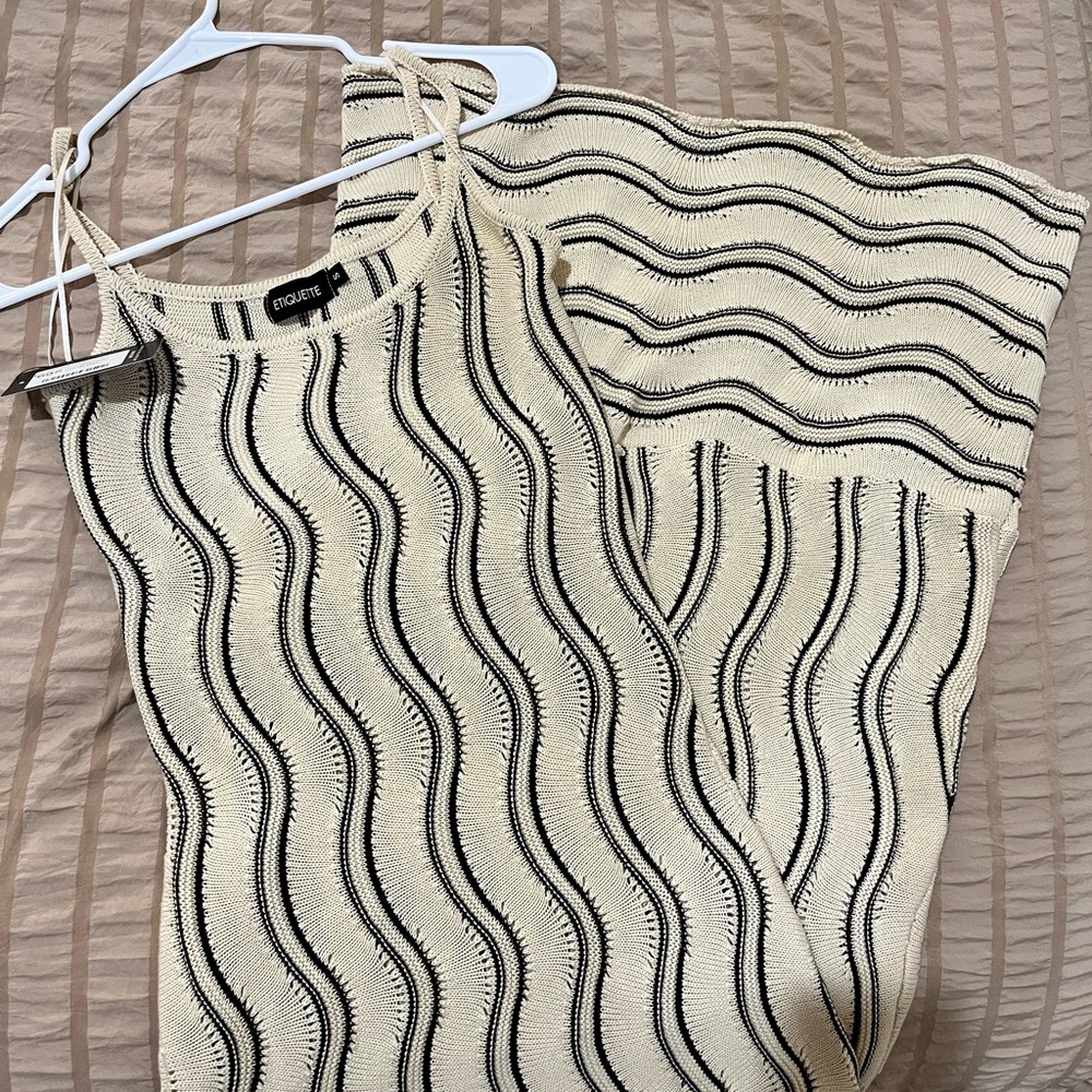 Etiquette Clothiers Cream and Black Maxi Dress